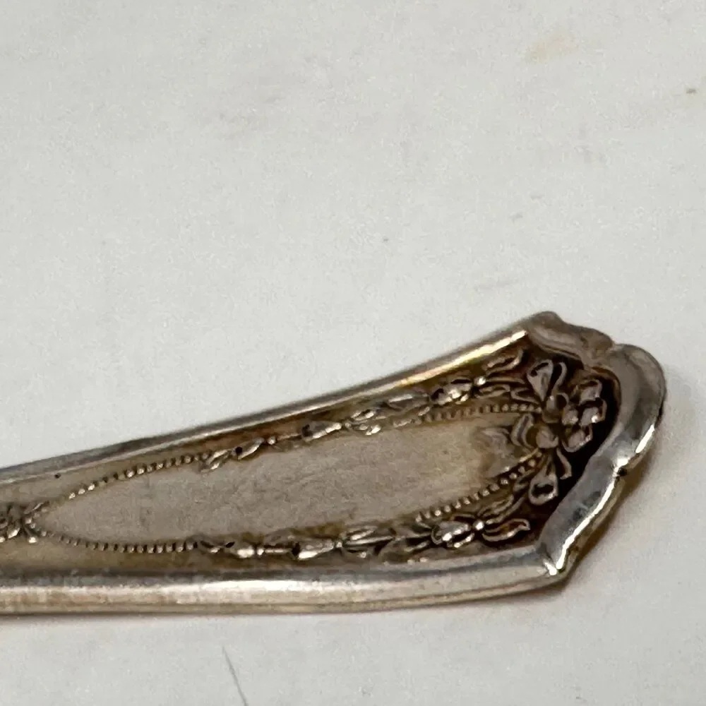 Mismatched Lot of 4 Antique and Vintage Silverplated Serving Utensils Set